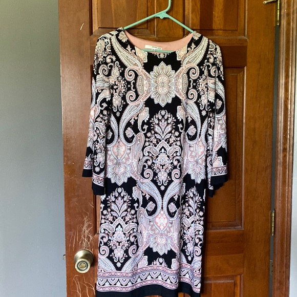 Dress - Picture 1 of 1